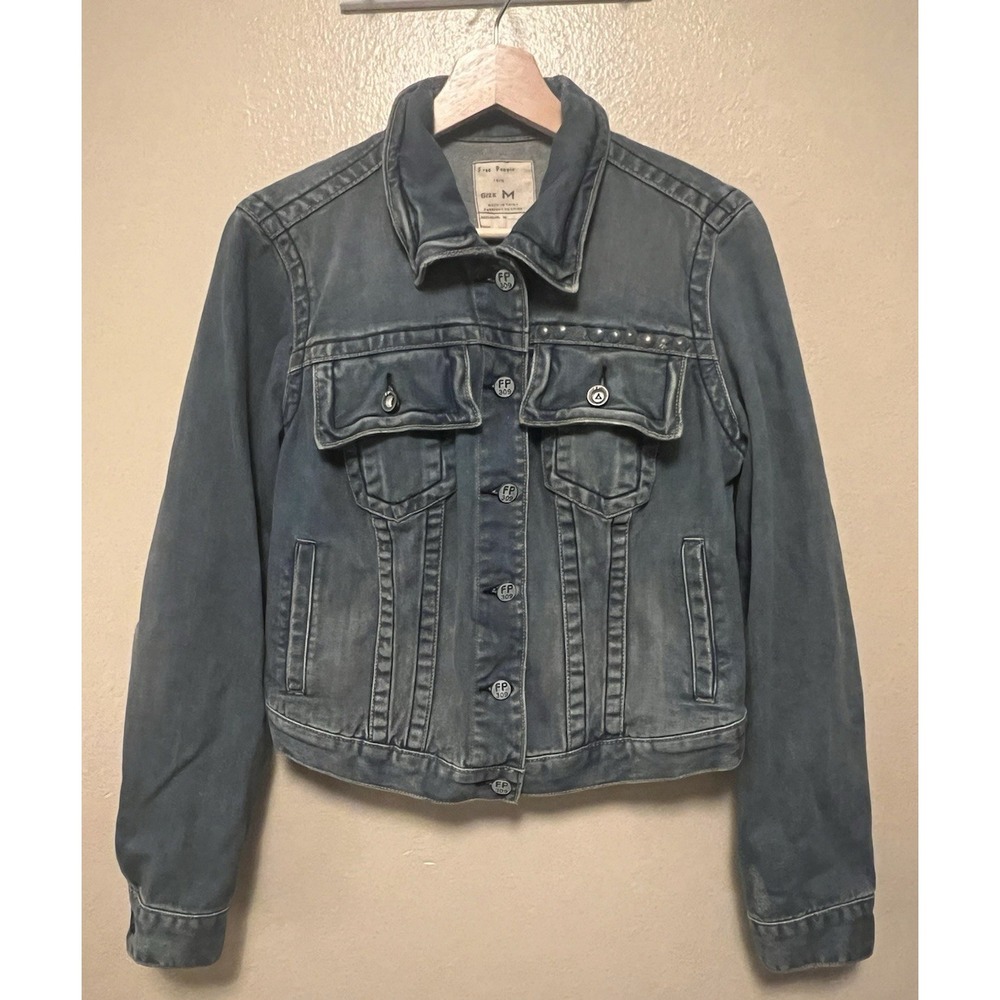 Free People FP309 Heart Metal Studded Denim Jacket Cropped Western Women's Sz M
